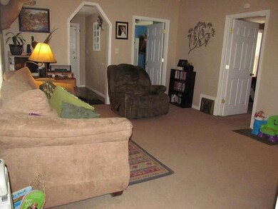 Living Room (2)