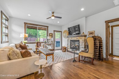 07 - Living Room