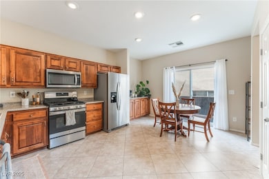 10516 Table Lands Ct, Las Vegas, NV 89129 - photo 5