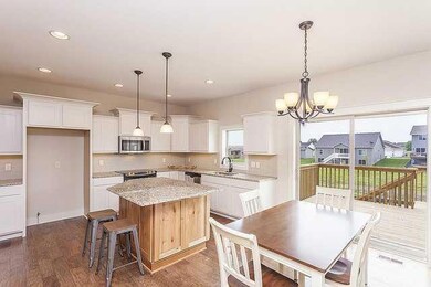 Kitchen. Photos similar to home