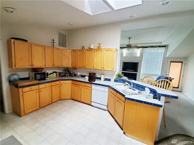 414 Willow St SW, Orting, WA 98360 - photo 5