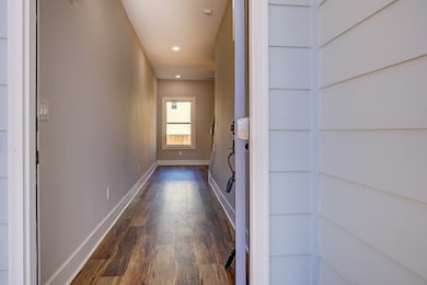 523 E Chappell St, Griffin, GA 30223 - photo 5