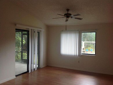 NICE BRIGHT GREAT ROOM