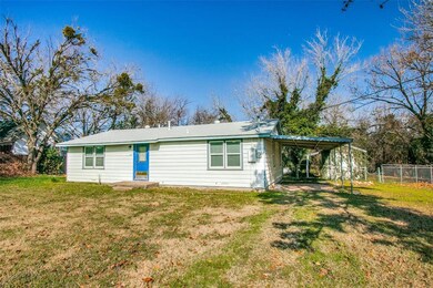 126 W Baggett Ave, Poolville, TX 76487 - photo 3