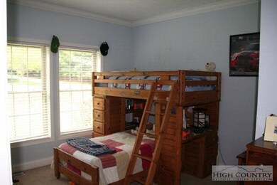 105 Peachtree Ln, Fleetwood, NC 28626 - photo 7