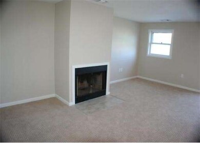 554 White Cliff Dr, Plymouth, MA 02360 - photo 4