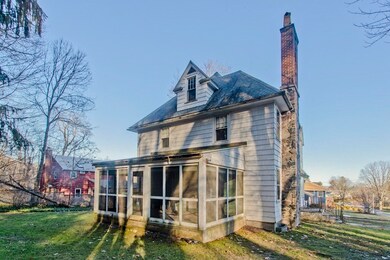 51 Lindbergh Ave, Holyoke, MA 01040 - photo 3