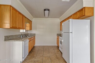 6-web-or-mls-122 Steiner Rd-6