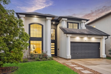 [FRONT ELEVATION] The striking front elevation of