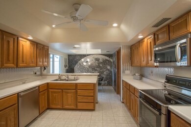 Gourmet Kitchen