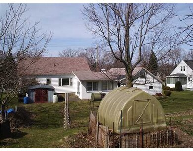 3261 W 32nd St, Erie, PA 16506 - photo 5