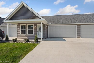 1840 Alexander Ave unit 1402, Geneva, OH 44041 - photo 2