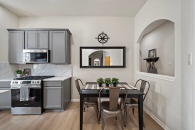 15806 Collinsville Dr, Tomball, TX 77377 - photo 4