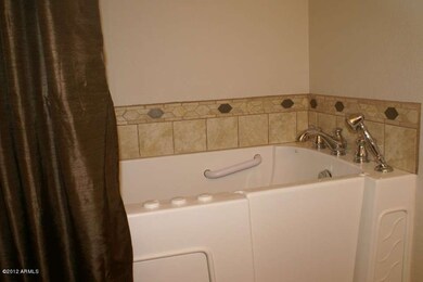 MASTER BATH #1 WALK-IN JETTED TUB-SHOWER