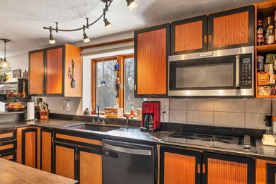 2 Hillrise Ln, Meredith, NH 03253 - photo 7