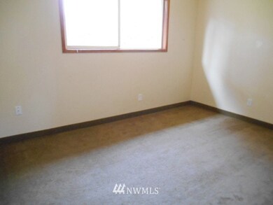 unlisted-address, Longview, WA 98632 - photo 5