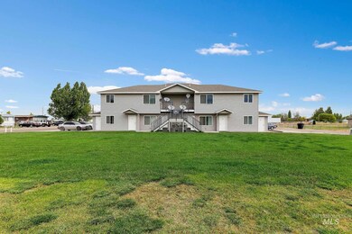 719 Yale Ave, Burley, ID 83318 - photo 2