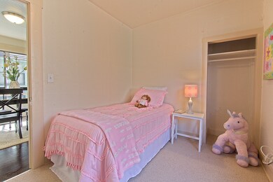 2218 Rockefeller Ave, Everett, WA 98201 - photo 3