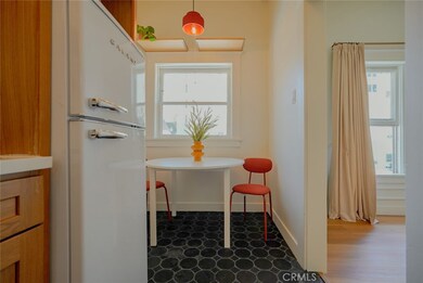 325 W 3rd St unit 107, Long Beach, CA 90802 - photo 3