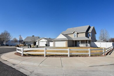 643 Longs Peaks Ct, Grand Junction, CO 81504 - photo 2
