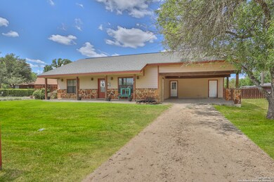 712 County Road 4402, Hondo, TX 78861 - photo 2