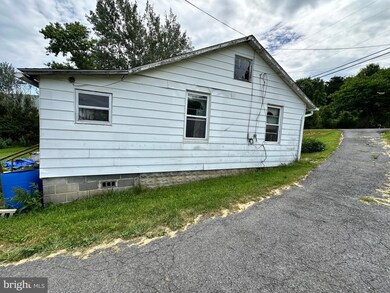 1708 U S 220, Moorefield, WV 26836 - photo 5