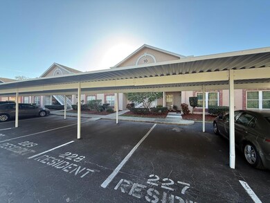 6334 Spring Flower Dr unit 14, New Port Richey, FL 34653 - photo 4