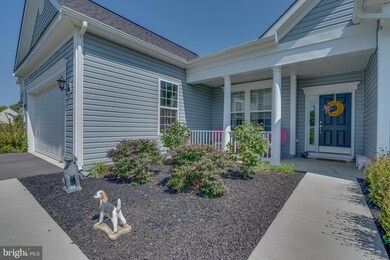 585 Calvert Cir, Bunker Hill, WV 25413 - photo 7