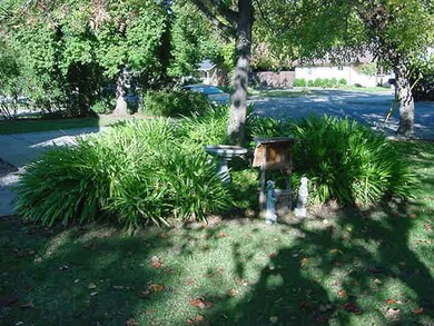 Island In Front Yard