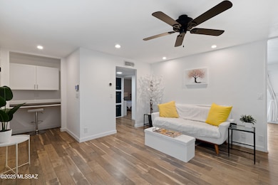 8271 E Kenyon Dr, Tucson, AZ 85710 - photo 7