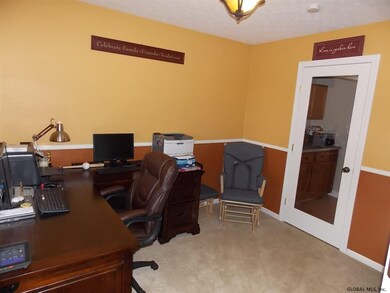 546 Victory Cir, Ballston Spa, NY 12020 - photo 7