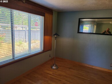 230 N Garden Way, Eugene, OR 97401 - photo 6