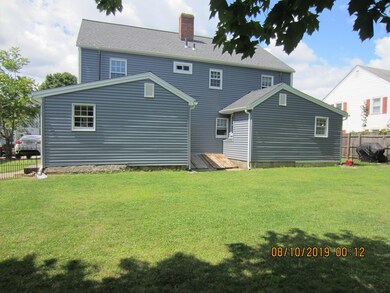 109 Uncatena Ave, Worcester, MA 01606 - photo 3