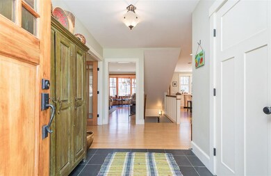 93 Walker Bungalow Rd, Portsmouth, NH 03801 - photo 4