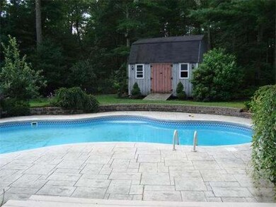 55 Hemlock Dr, Pembroke, MA 02359 - photo 6