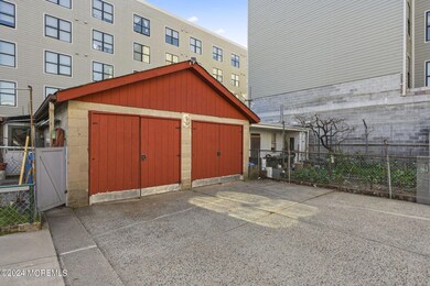 8-web-or-mls-A7404624