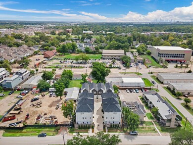 1526 Ojeman Rd unit B, Houston, TX 77055 - photo 4