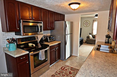 8263 Vernon St, Manassas, VA 20109 - photo 7