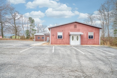 164 Oak Rd, Crossville, TN 38555 - photo 5