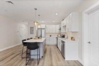 365 Newport Ave unit 202, Quincy, MA 02170 - photo 5