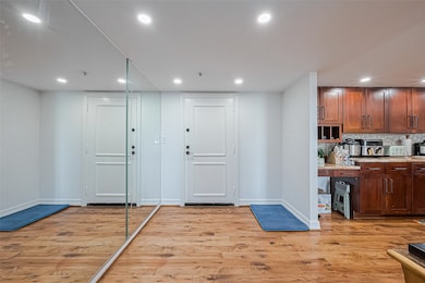 Sage Condominiums unit 1517, Houston, TX 77056 - photo 6