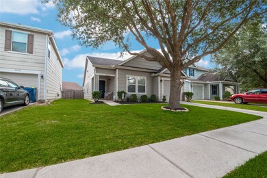 29318 Hickory Terrace Dr, Spring, TX 77386 - photo 2