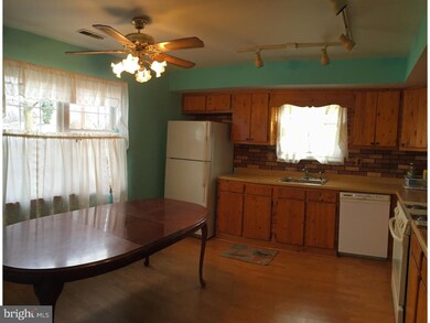 17 Greenfield Dr unit A, Berlin, NJ 08009 - photo 4