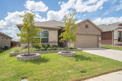 1213 Kerrville Ln, Weatherford, TX 76087 - photo 3