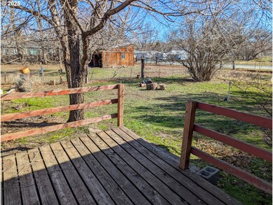 137 N 5th St, Union, OR 97883 - photo 7