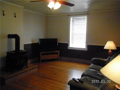 Living Room Natural Gas Fireplace