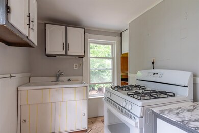 11 Locust St, Nashua, NH 03064 - photo 6