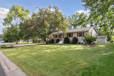 9880 Cottonwood Lane North - Spacecrafting - 0005.jpg