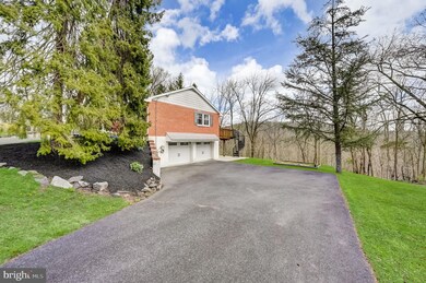 810 Mountainview Ave, Schwenksville, PA 19473 - photo 6