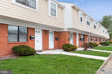 814 Silver Ct, Hamilton Square, NJ 08690 - photo 2